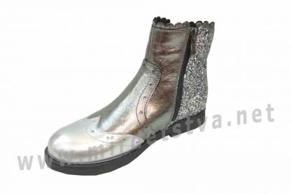Стильные демисезонные ботинки для девочки Bistfor 97000/381/344ут